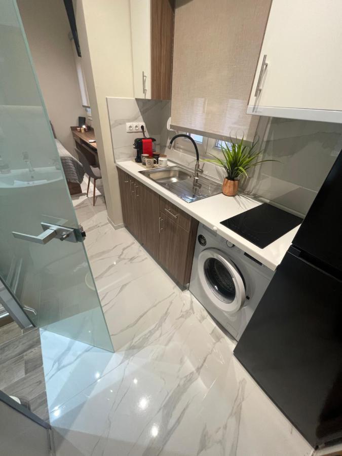 Maestrale 315° Apartments Неа-Миханиона Экстерьер фото